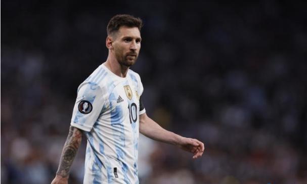 深纺织A跌0.43%，成交额3.68亿元，近3日主力净流入-8531.41万